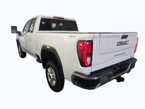 Used 2022 GMC Sierra 2500 SLE w/ SLE Convenience Package AWD/4WD image 5