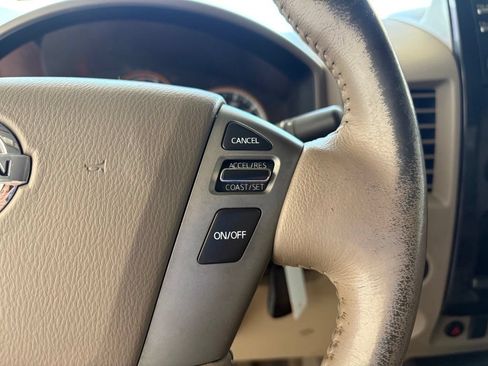 Used 2014 Nissan Titan SV w/ SV Value Truck Package RWD image 5