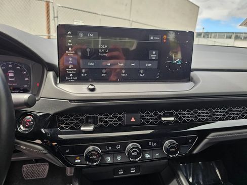 Used 2023 Honda Accord EX-L image 26