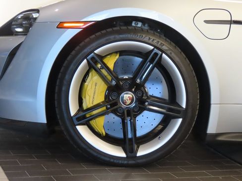 Certified 2021 Porsche Taycan Turbo S w/ Premium Package AWD/4WD image 11