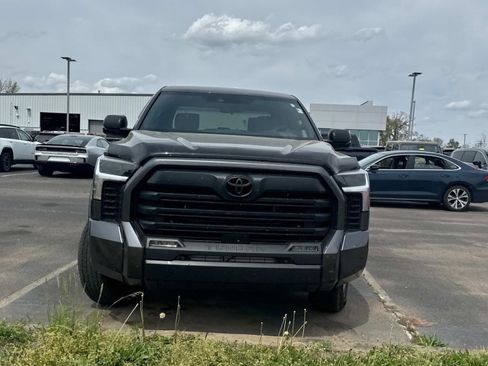 Used 2025 Toyota Tundra SR5 w/ SR5 Convenience Package image 9