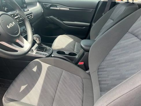 Used 2023 Kia Seltos LX AWD/4WD image 7