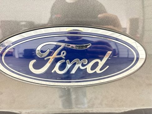 Used 2018 Ford F150 XL w/ Equipment Group 101A Mid AWD/4WD image 35