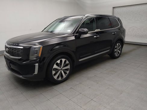 Used 2020 Kia Telluride S image 2