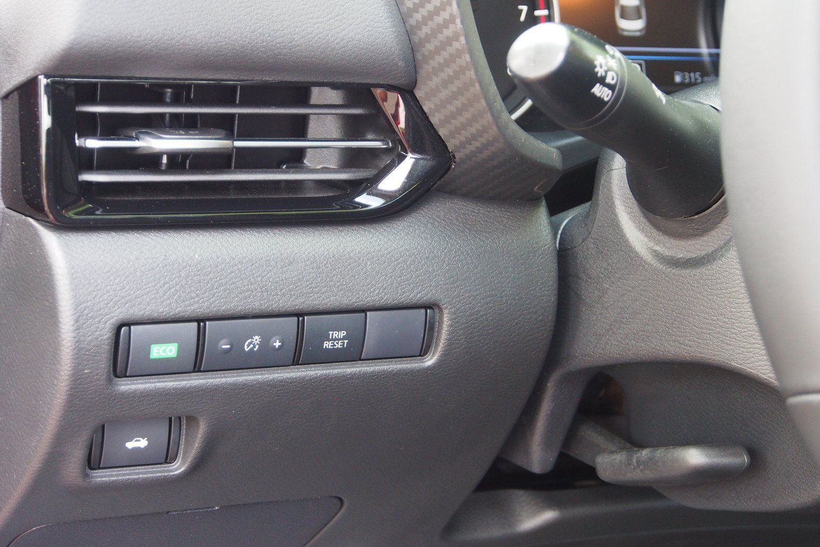 Used 2024 Nissan Sentra SR FWD image 20