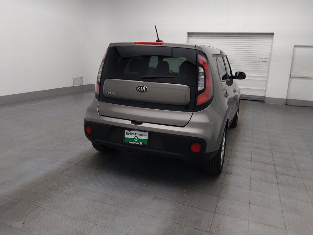 Used 2017 Kia Soul FWD image 7