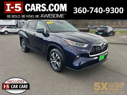 Used 2024 Toyota Highlander XLE