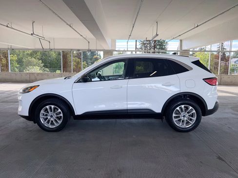 Used 2022 Ford Escape SE AWD/4WD image 8