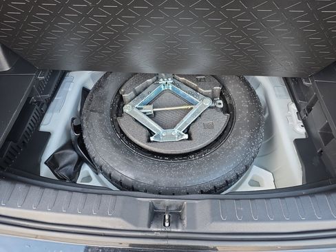 Used 2022 Toyota RAV4 XSE image 37