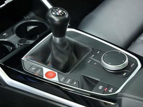 Used 2024 BMW M2 w/ Lighting Package RWD image 27