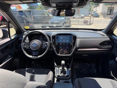 Used 2025 Subaru Forester Premium AWD/4WD image 15
