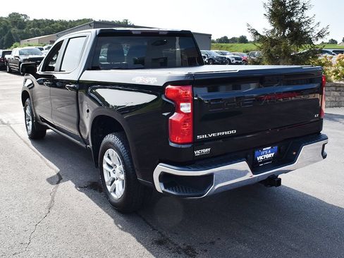 Used 2023 Chevrolet Silverado 1500 LT AWD/4WD image 3