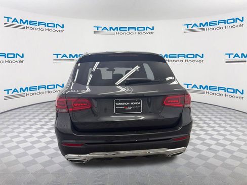 Used 2021 Mercedes-Benz GLC 300 w/ Premium Package image 4