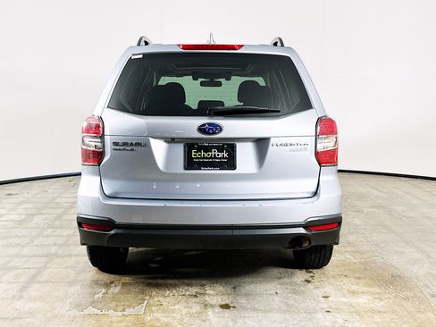 Used 2016 Subaru Forester 2.5i Premium AWD/4WD image 7