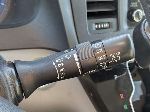 Used 2020 Toyota Sienna XLE FWD image 30