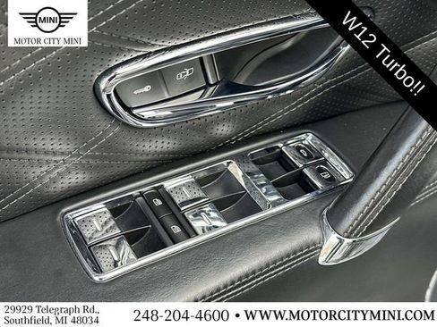 Used 2015 Bentley Flying Spur W12 image 20