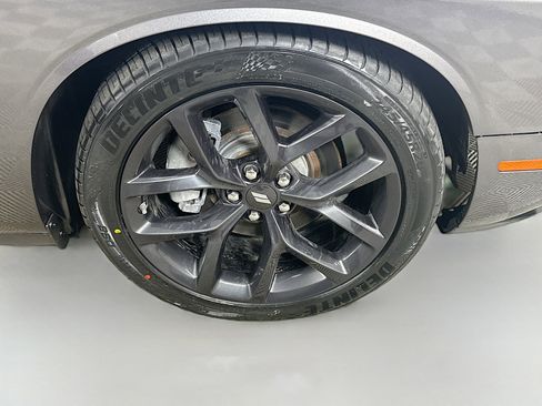 Used 2022 Dodge Challenger R/T w/ Blacktop Package image 30