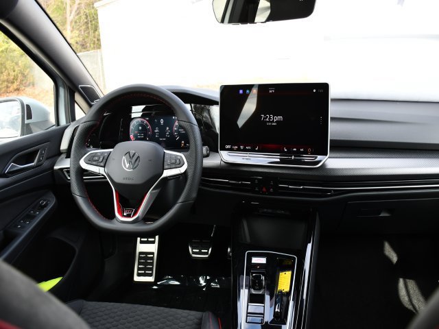 New 2026 Volkswagen GTI SE FWD image 21