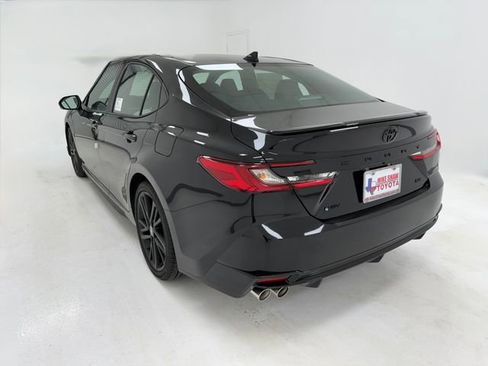 New 2026 Toyota Camry Hybrid w/ Multimedia Upgrade Package FWD image 38