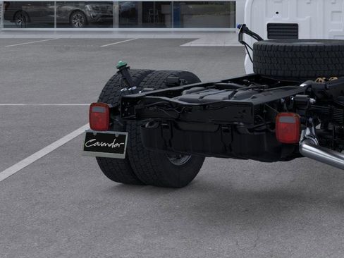 New 2025 Ford F550 4x4 Crew Cab image 50