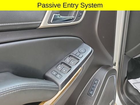 Used 2016 GMC Yukon Denali w/ Open Road Package AWD/4WD image 23
