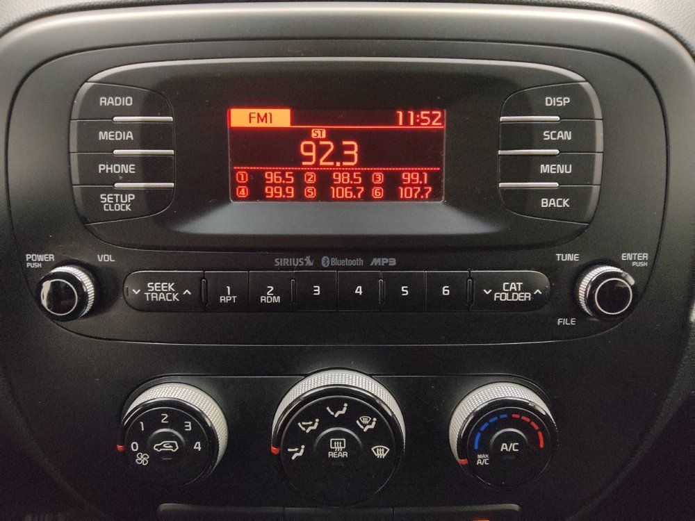 Used 2015 Kia Soul FWD image 25