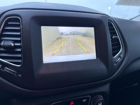 Used 2019 Jeep Compass Sport FWD image 19