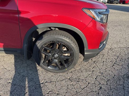 Used 2025 Honda Passport Black Edition image 11