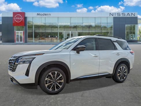 New 2026 Nissan Pathfinder Platinum w/ Cargo Package FWD image 1