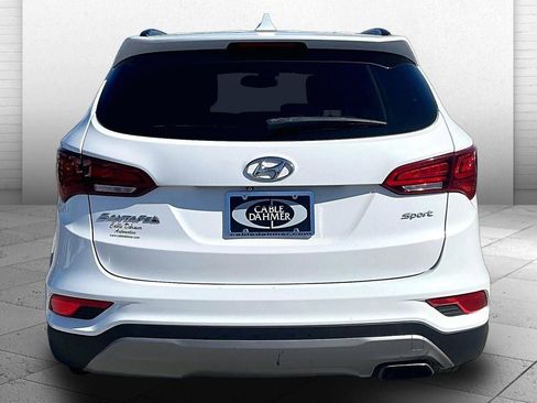 Used 2017 Hyundai Santa Fe Sport FWD image 6