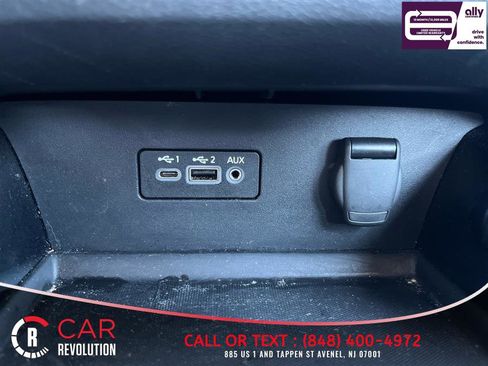 Used 2024 Nissan Altima 2.5 SR FWD image 17