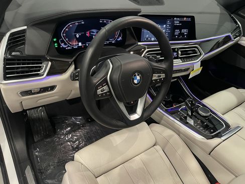 Certified 2023 BMW X5 xDrive40i w/ Luxury Seating Package image 13