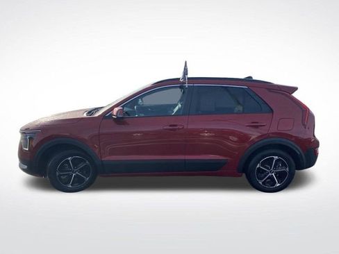 Certified 2023 Kia Niro EX image 13