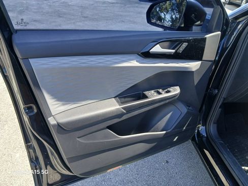 Used 2022 Volkswagen Taos S FWD image 10