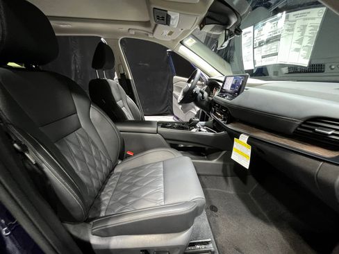 New 2026 Nissan Rogue Platinum w/ Platinum Premium Package image 19