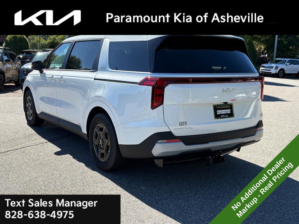 New 2027 Kia Carnival LX FWD image 4