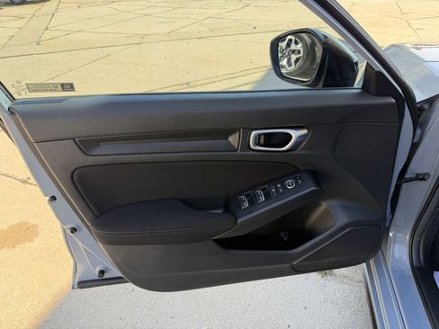 Used 2024 Honda Civic Sport image 10
