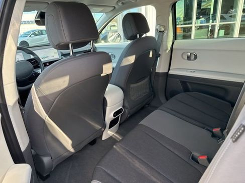 Used 2024 Hyundai Ioniq 5 SE image 14