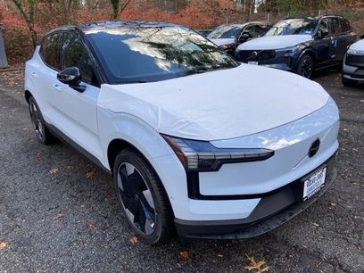 New 2025 Volvo EX30 Ultra w/ Climate Package