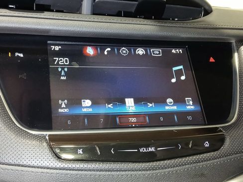 Used 2017 Cadillac XT5 Luxury FWD image 23
