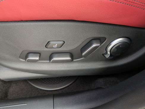 New 2026 Genesis GV70 2.5T Sport Prestige AWD/4WD image 19
