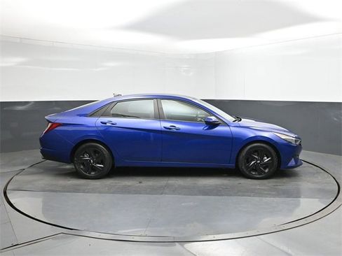 Used 2023 Hyundai Elantra SEL image 26