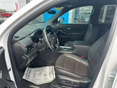 Used 2024 Chevrolet Traverse High Country image 11