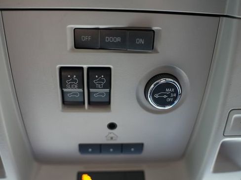 Used 2020 GMC Yukon XL SLT image 13