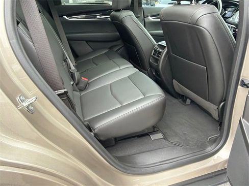Used 2022 Cadillac XT5 Premium Luxury w/ LPO, Floor Liner Package image 15