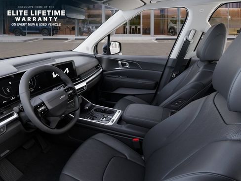 New 2027 Kia Carnival SX FWD image 18