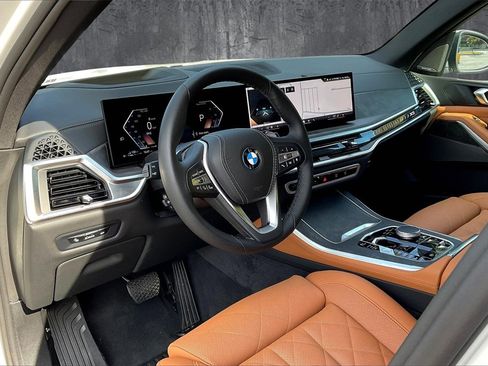 Used 2026 BMW X5 xDrive50e w/ Climate Comfort Package image 14