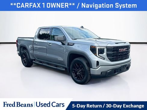 Used 2024 GMC Sierra 1500 Elevation AWD/4WD image 1