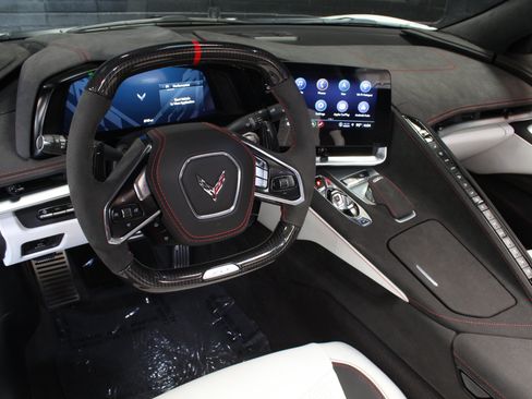 Used 2023 Chevrolet Corvette Z06 RWD image 43