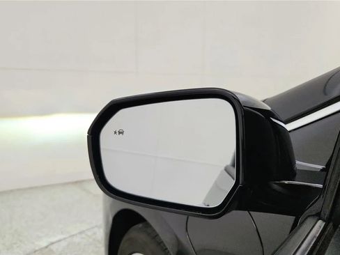 Used 2018 Chevrolet Volt LT w/ LT Driver Confidence Package image 28